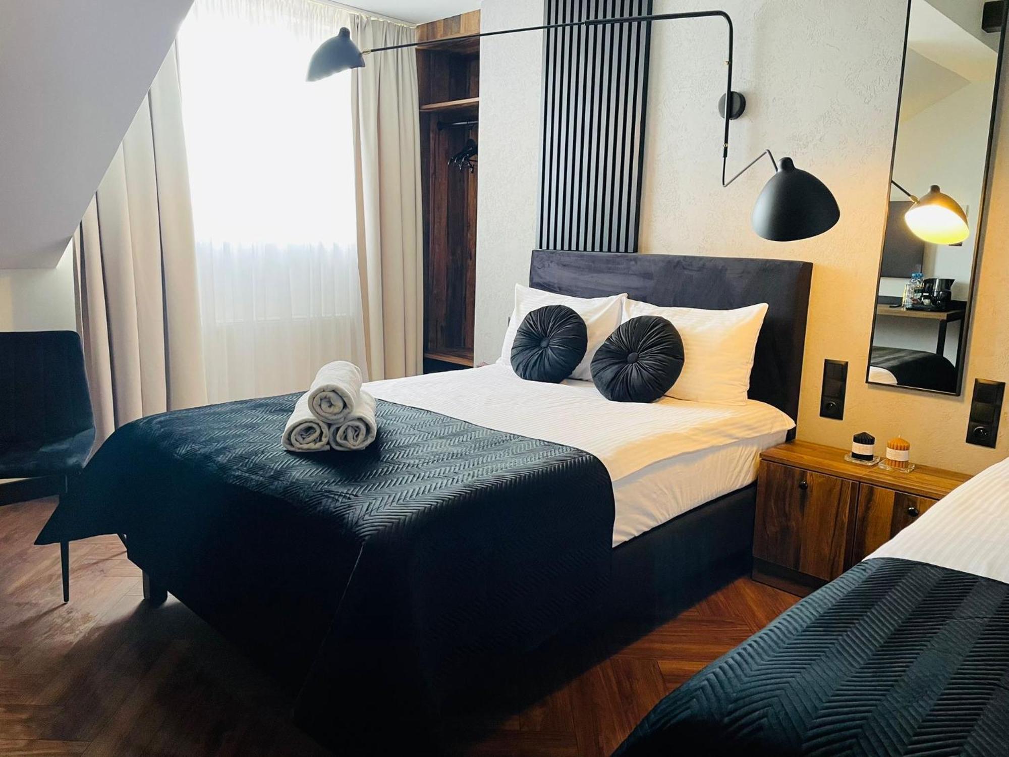 Hotel Millennium Przasnysz Exteriör bild