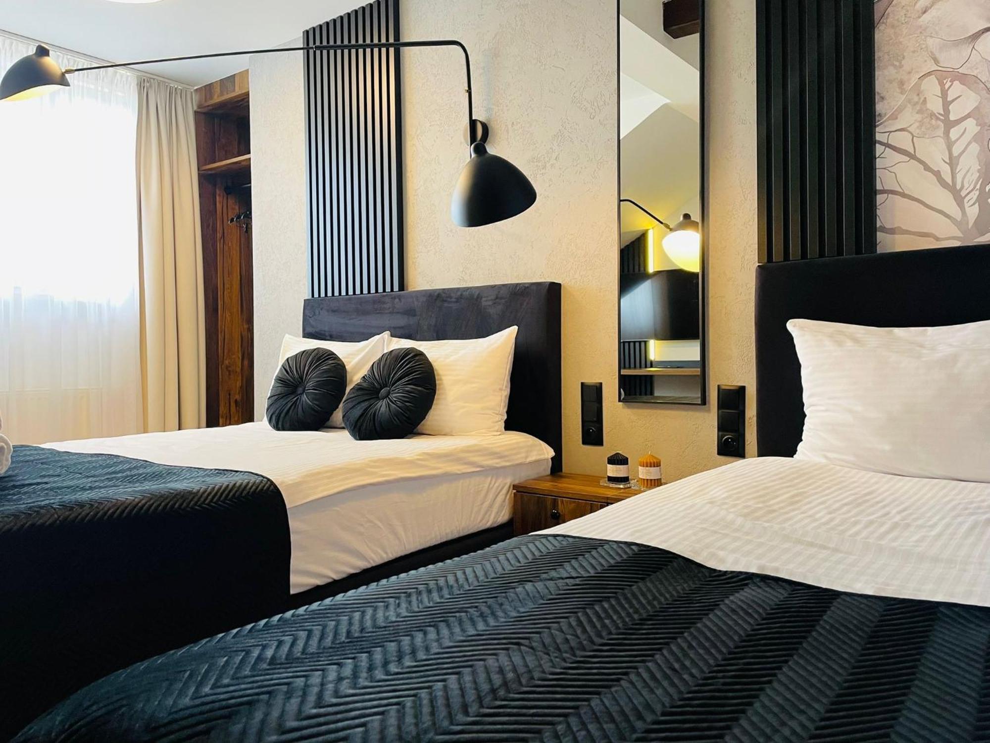 Hotel Millennium Przasnysz Exteriör bild